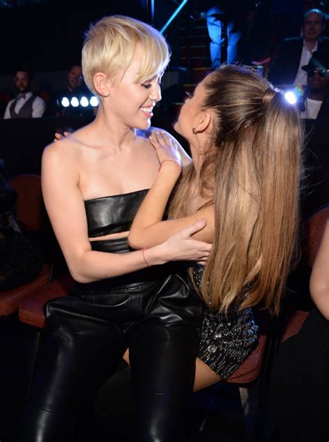 Miley Cyrus and Ariana Grande | Pictures of Celebrities Together at the MTV VMAs 2014 | POPSUGAR ...