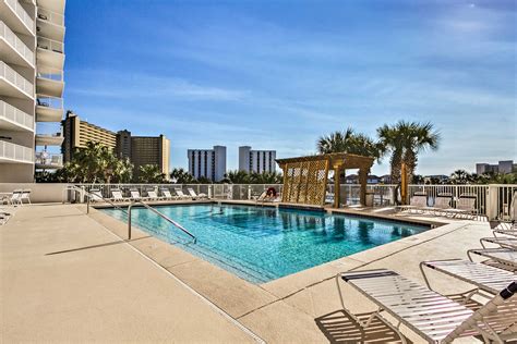 Destin Condo w/ Views, Heated Pool, & Beach Access | Evolve