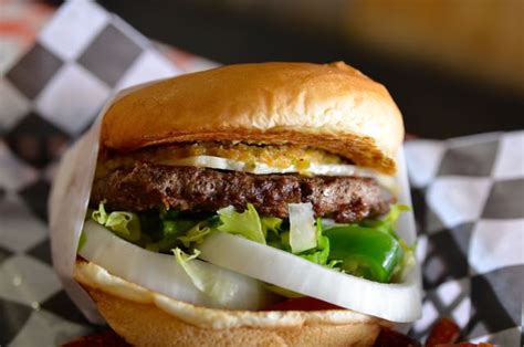 Eat me: The Outlaw Burger At, Well, Outlaw Burgers - cravedfw