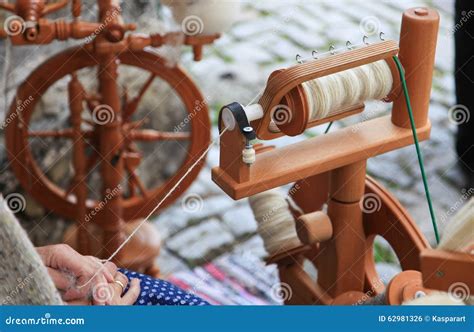 Spinning Yarn From Wool Stock Photo - Image: 62981326