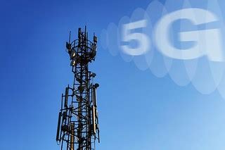 5G-Funkturm mit 5G | Christoph Scholz | Flickr