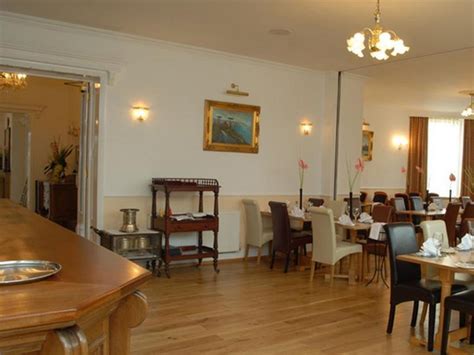 Gatwick Cambridge Hotel, London | 2021 Updated Prices, Deals