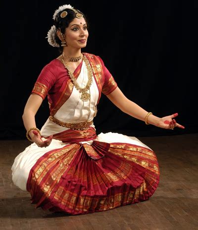 Bharatanatyam: The ancient Indian art | Astro Awani