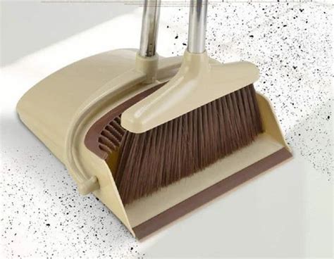 Plastic Multicolor Dustpan Broom Mop at Rs 320/piece in Surat | ID: 2851062837591