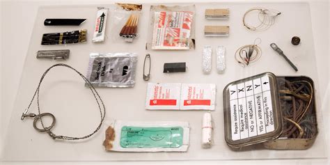 The art of staying alive: McNab's survival kit | National Army Museum