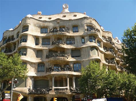 Antoni Gaudi | Biography, Sagrada Familia, Works, Buildings, Style, & Facts | Britannica