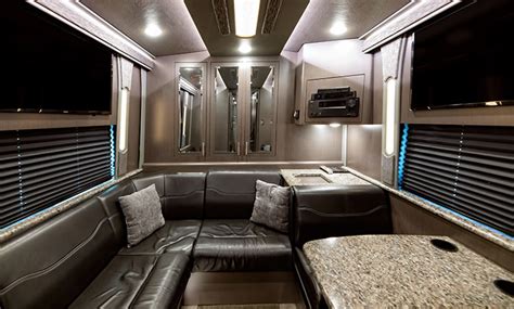 Entertainer Coach Leasing | Tour Bus Rental | US & Canada