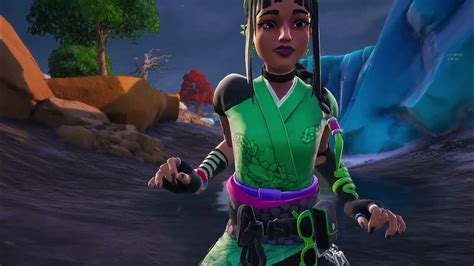 😍 Fortnite Ani Konda Skin does the PARTY HIPS emote 🥰 - YouTube