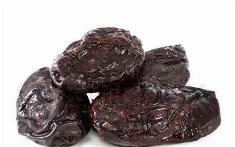 The Nutrition and Health Benefits of Dried Plums (AKA Prunes) - Heather Mangieri Nutrition