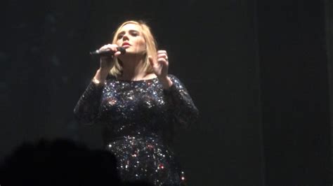 Adele - Chasing Pavements (Live) - YouTube