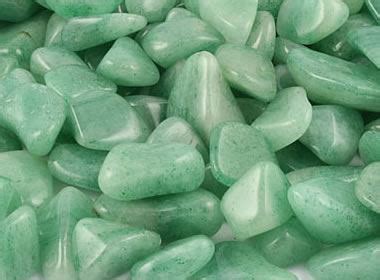 Aventurine: A translucent quartz with a sparkle of mica