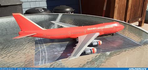 Revell Boeing 747-200 #27881 – Airlinercafe