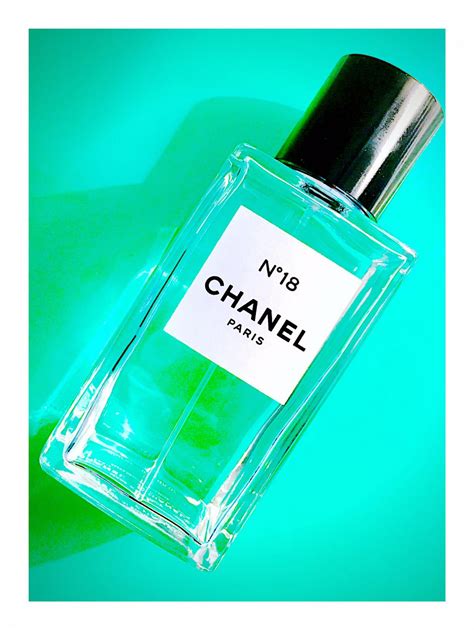 Les Exclusifs de Chanel No 18 Chanel perfume - a fragrance for women 1997