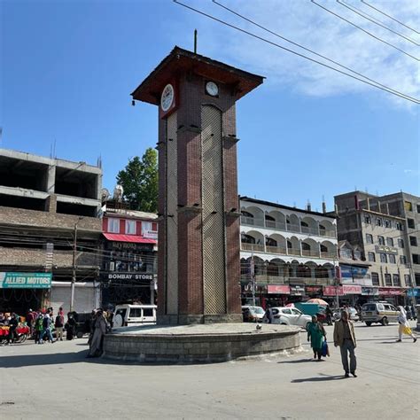 Lal chowk - Market in Regal