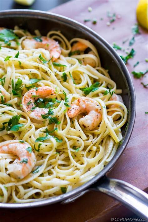 Garlic Shrimp Scampi Linguine Recipe | ChefDeHome.com