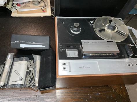 Sony stereo Recorder with two new microphones 🐎¤ | EstateSales.org