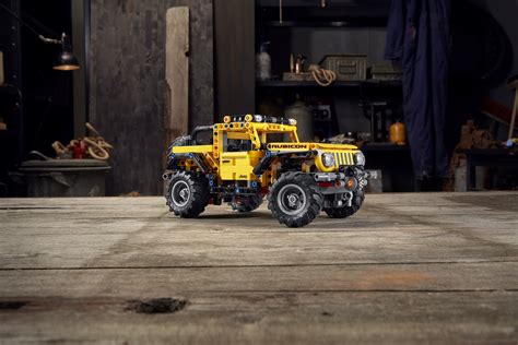 Lego Technic Jeep Wrangler Has A Working Suspension System To Conquer The Couch | BTW | Rojak Daily