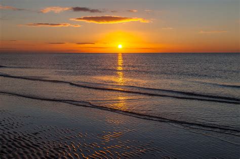 Golden Seaside Sunset - Yannick Dixon Photographic Works