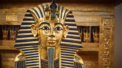 King Tut's Tomb: New Scans Reveal "Discovery of the Century" | Condé ...