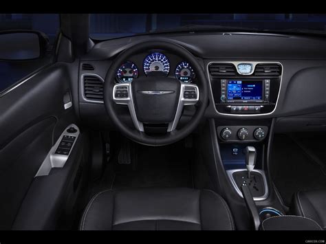 Chrysler 200 Convertible (2011) | Interior