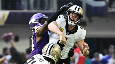 Saints barely hold onto the NFC South title after Week 10 loss