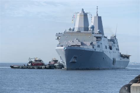 USS New York Arrives in Norfolk > United States Navy > display ...