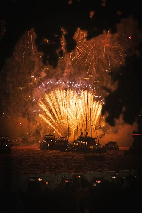 Fireworks over the Harbor · Free Stock Photo