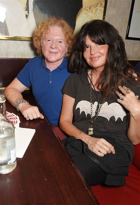 Mick Hucknall, 57, shows off youthful appearance with Bill Wyman at Sticky Fingers | Celebrity ...