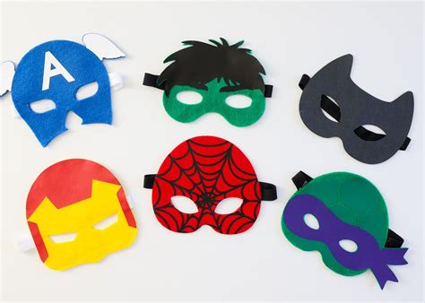 DIY Super Hero Masks with Cricut's EasyPress Mini | The Homes I Have Made