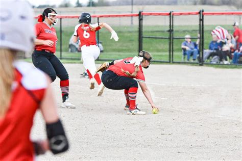 Kent City finishes 1-1 in memorial softball tournament | Local Sports ...