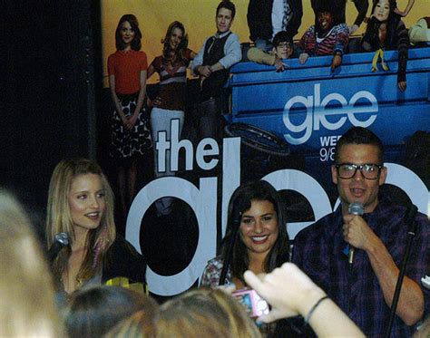 cast - Glee Photo (8468663) - Fanpop