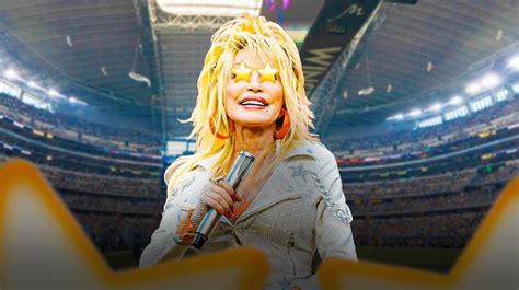 Cowboys: Dolly Parton's Thanksgiving halftime show, cheerleader outfit win the internet