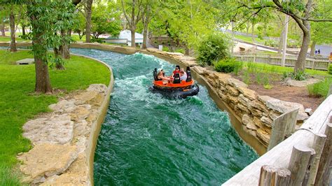 Worlds of Fun in Kansas City, Missouri | Expedia