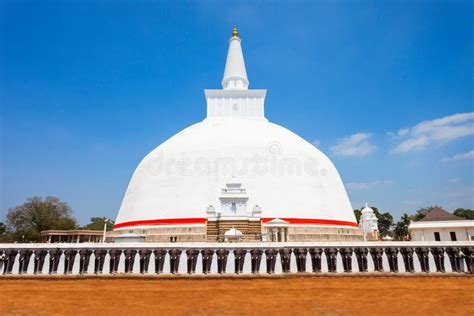 Ruwanwelisaya Stupa in Anuradhapura, Sri Lanka Stock Image - Image of place, pilgrimage: 106783809