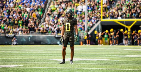 Oregon Football: Six Former Ducks Earn Invites to 2023 NFL Scouting Combine - Sports Illustrated ...