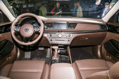 Kia Cadenza 2017: Primer Vistazo