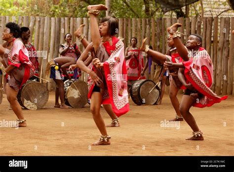 Traditional swazi hi-res stock photography and images - Alamy