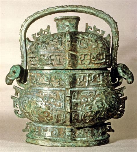 Bronze you, Early Western Zhou Dynasty, 11th-10th century BC. | Chinese bronze, Stone age art ...