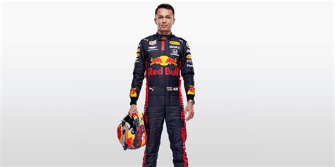 Red Bull Racing: Alex Albon's 2020 helmet reveal