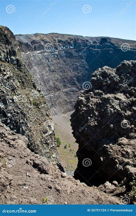 Vesuvius crater stock photo. Image of crater, napoli - 26751124