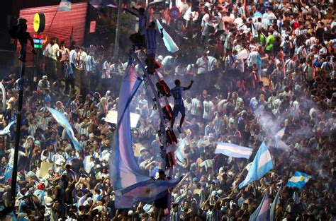 WATCH: Argentina fans celebrate World Cup win in Buenos Aires