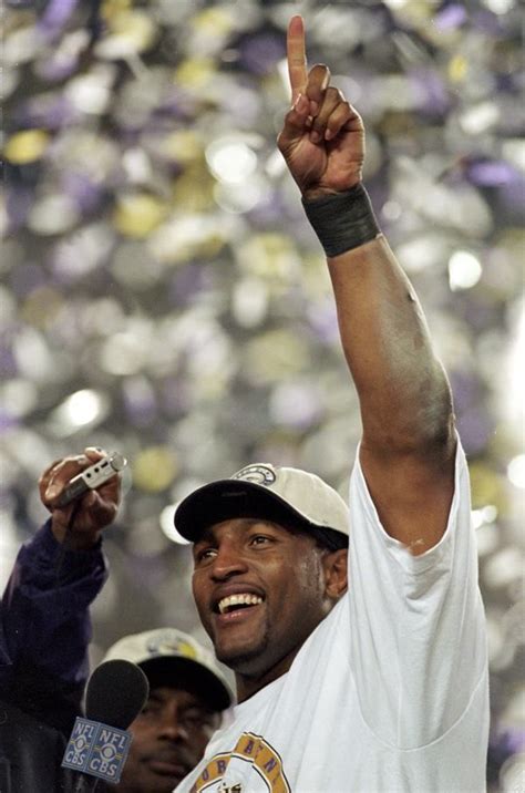 Ray Lewis celebrates Super Bowl XXV v. NY Giants. Ravens win, 34-7 ...