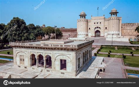 Aerial View Main Tomb Badshahi Mosque Lahore Pakistan — Stock Editorial Photo © DavePrimov ...