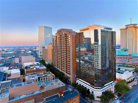 Le Méridien New Orleans - Book with free breakfast, hotel credit, VIP status and more