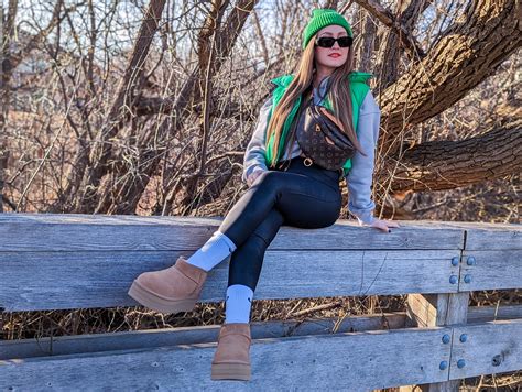 How To Style Ugg Platform Ultra Mini Boots (Plus Dupes) - The Travelin' Gal