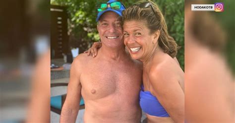 Hoda Kotb shares the best way to unwind while on vacation