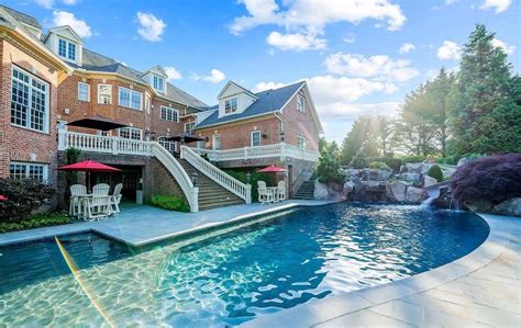 Relish Crystal-clear Saltwater Pool and Enchanting Sunsets in Maryland ...