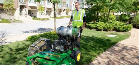 5 Questions to Ask a Commercial Landscaper | Schill Grounds Management