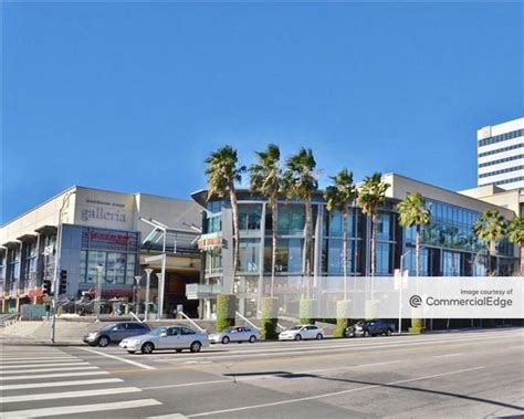 Sherman Oaks Galleria - Courtyard, Garden & Atrium Office Buildings ...