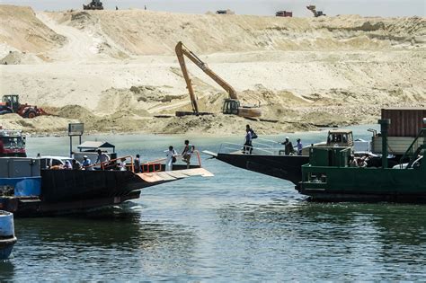 Suez Canal expansion could mean economic, political gain for Egypt's leader